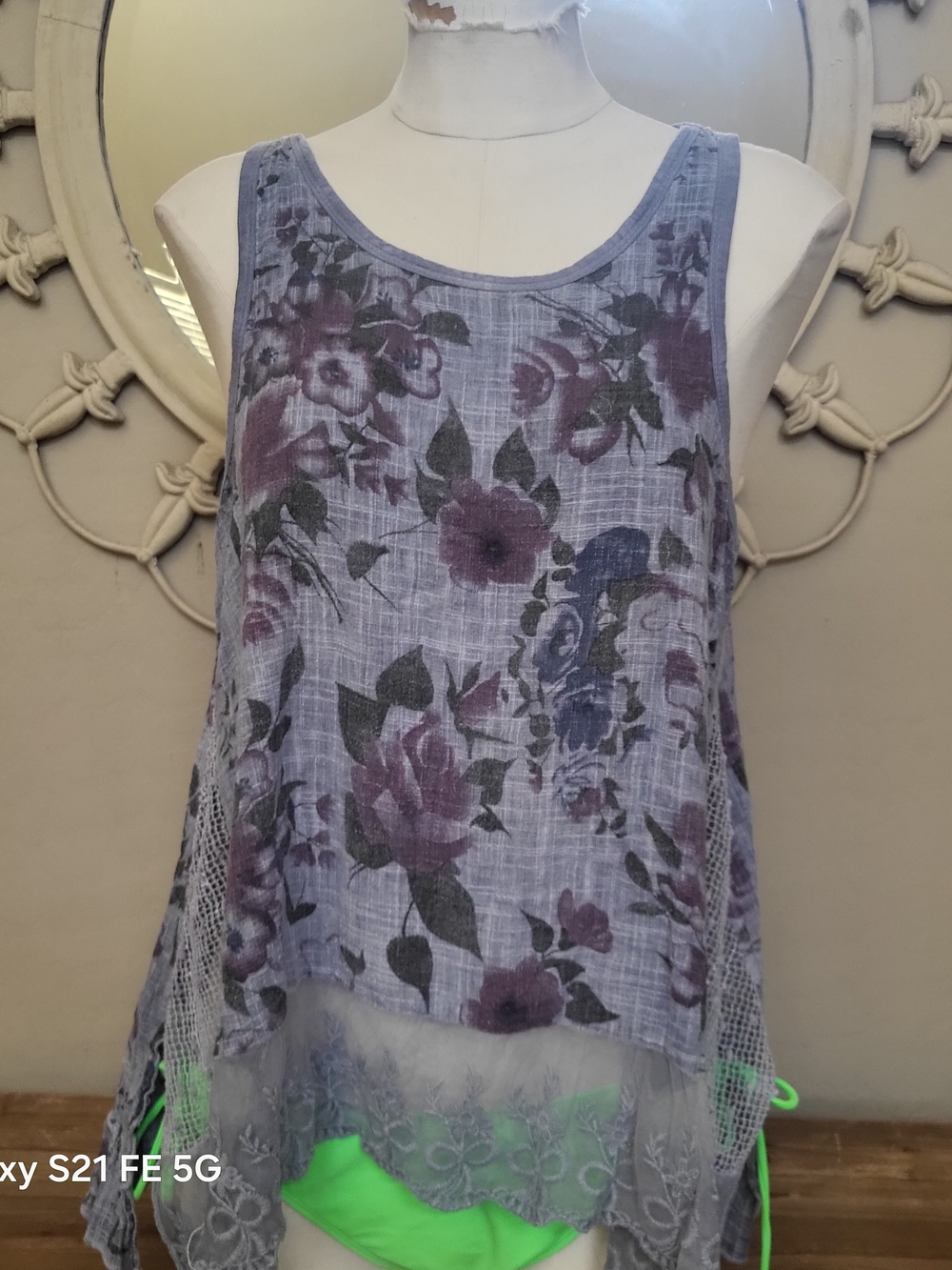 Lavender Floral Lace-Trim Scoop Neck Tank Top